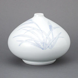 ⬇️ 円左エ門窯 ⭐︎ 手書き　総手描金彩色絵花唐草紋帯絵人物図六角花瓶 ⬇️ 円左エ門窯 ⭐︎ 手書き 総手描金彩色絵花唐草紋