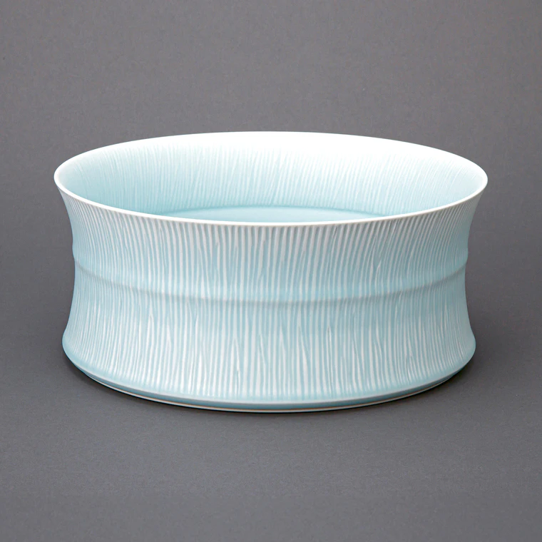photo White Porcelain Bowl with Icy Blue Glaze