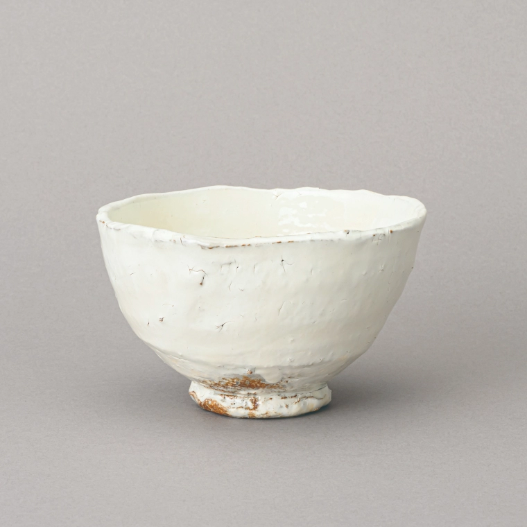 photo Kohiki Tea Bowl "Shiratsuki (White Moon)"