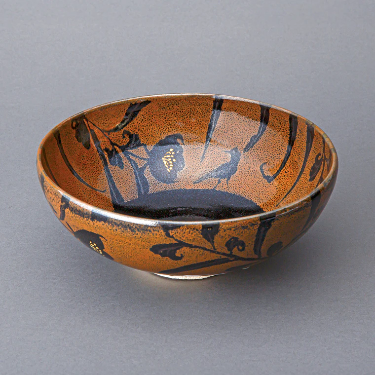 写真：鉄釉花鳥文鉢