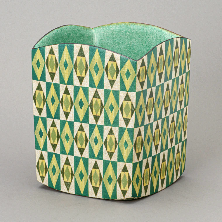 photo Green Flower Vase in Fabric Texture Style
