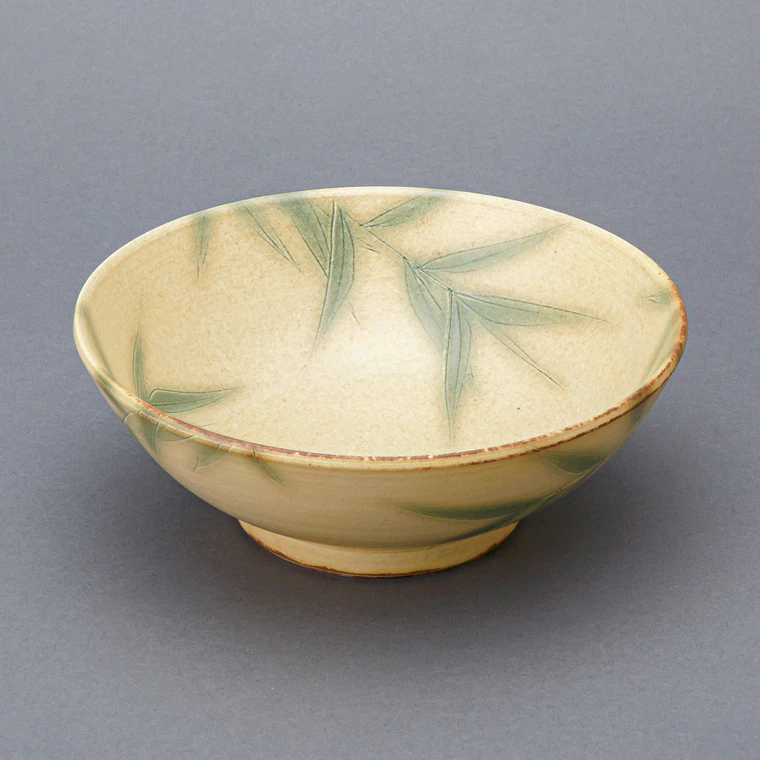 photo Bowl with Yellow Glaze and Bamboo Grass Design