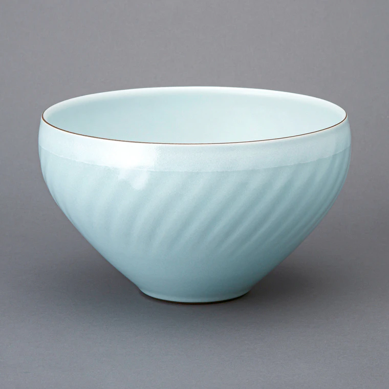 photo Celadon Bowl with Kake-wake, "Frosty Sky"