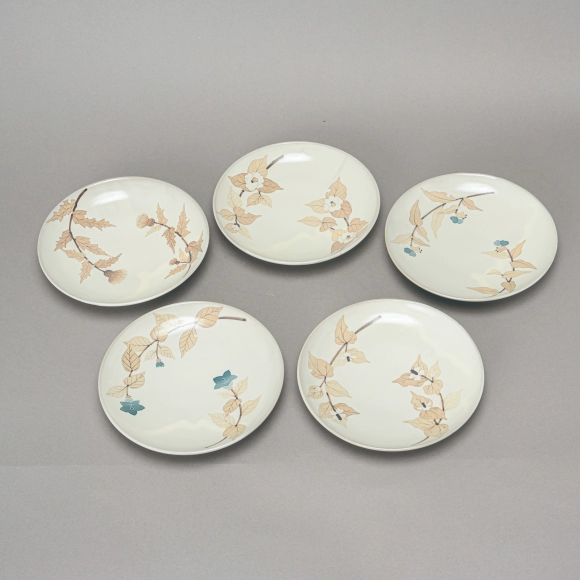 Set of Plates with Washizome (Paper-stencil Dyeing) and Flower Design