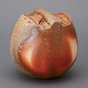 Bizen Jar with Beaten Pattern