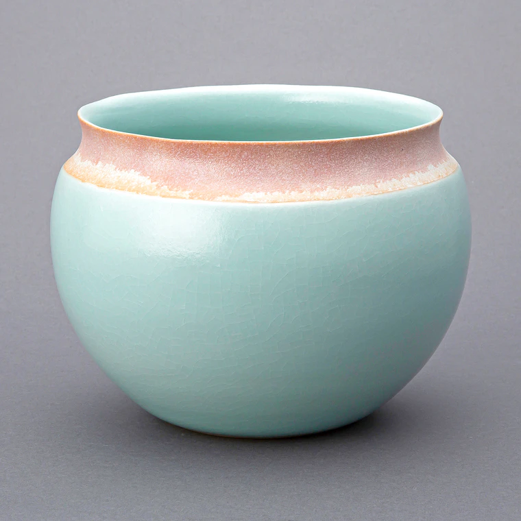 photo Sanuki Celadon Jar with Slip Decoration and Scarlet Hue