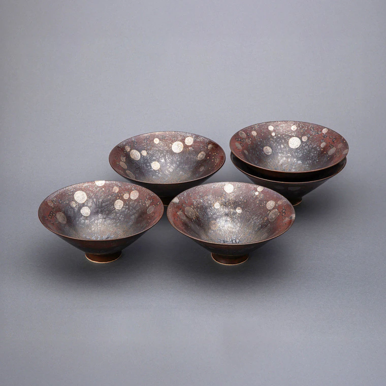 photo Set of Snow-crystal Shaped Tenmoku Bowls with Silver Decoration (Set of 5)