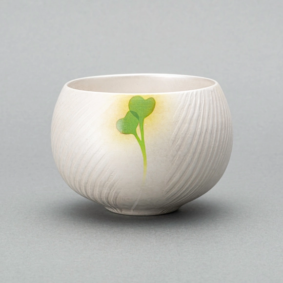 Tea Bowl with Radish Sprout Design in Silver and Colored Slip
