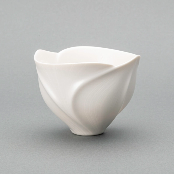 Tea Bowl with Luster Pearl Decoration
