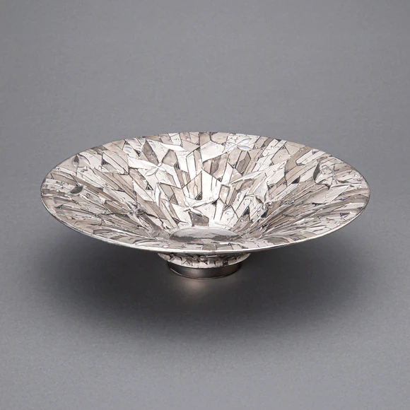 Bowl with Leaf Design in Platinum Painting
