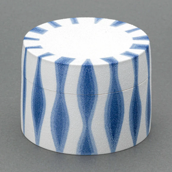 Storage Vessel with Underglaze Blue and Indigo Color, "Grains and Waves"