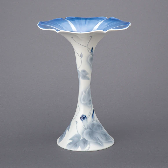 Vase with Underglaze Blue Design "Dewy Colors"