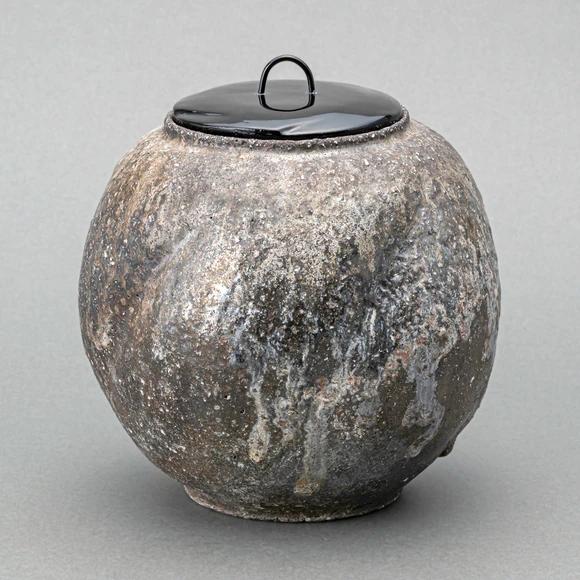 Shigaraki Black Fresh Water Jar