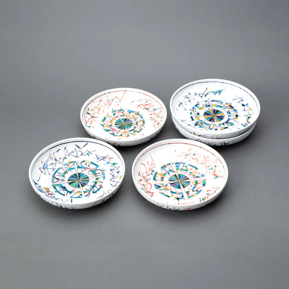 Set of Bowls Playing music