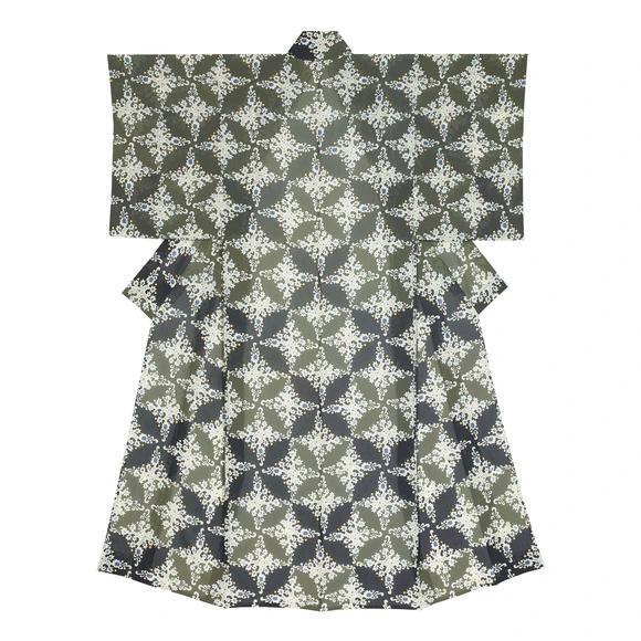 Kimono with Design in Copperplate Stamp Batik Dyeing "Ice Patterns"