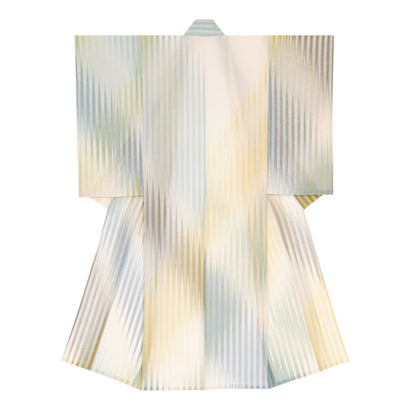 Kimono of figured gauze. “Red Bird, Guardian of the West