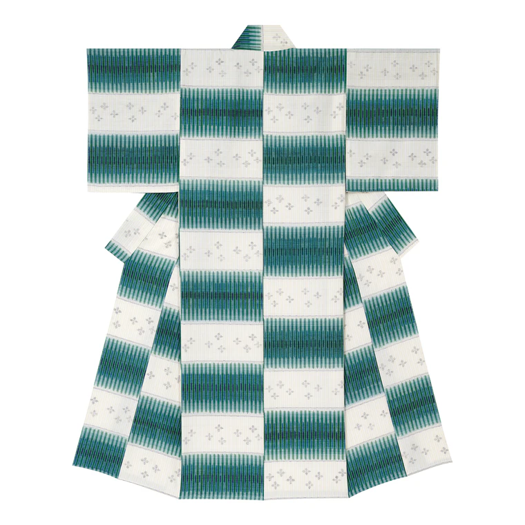 写真：紬織着物「緑陰」