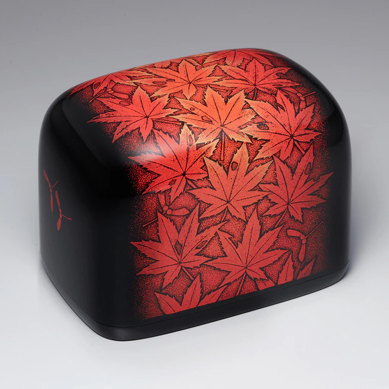 写真：乾漆蒟醬箱「紅葉」