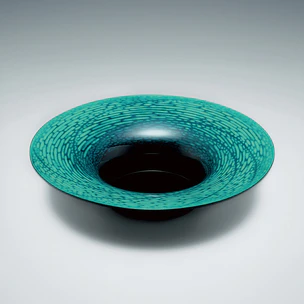 Kanshitsu Bowl with Design in Kinma "Pure and Excellent"