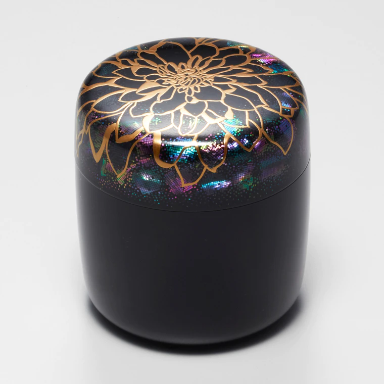 photo Tea Caddy with Design in Aogai and Makie "Flower"