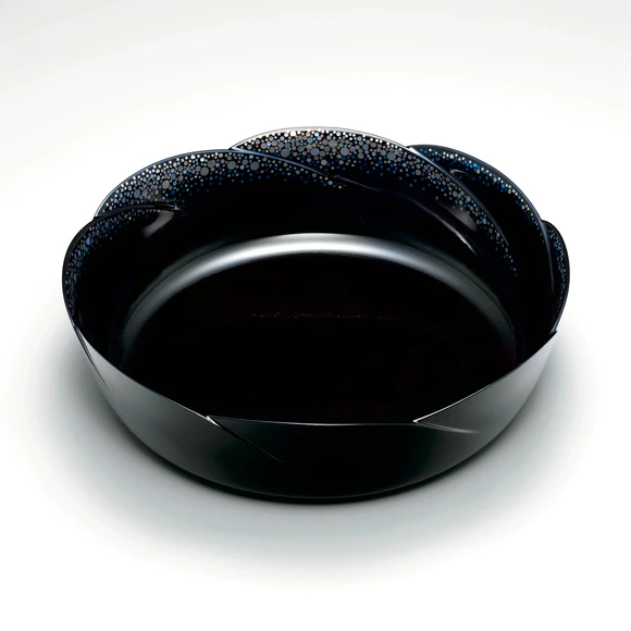 Kanshitsu Food Vessel with Design in Mother-of-Pearl Inlay "Sparkling Waves"