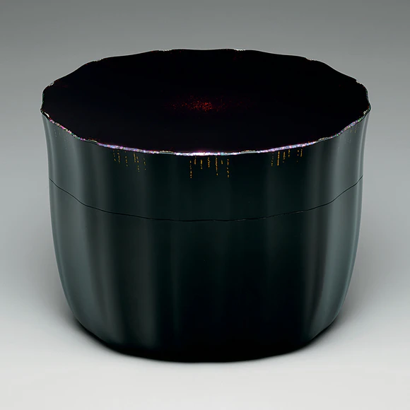 伝来品・銘品『盃』誂箱付★河濱支流 乾漆螺鈿蒔絵箱「流水」(新井 寛生)｜ギャラリージャパン
