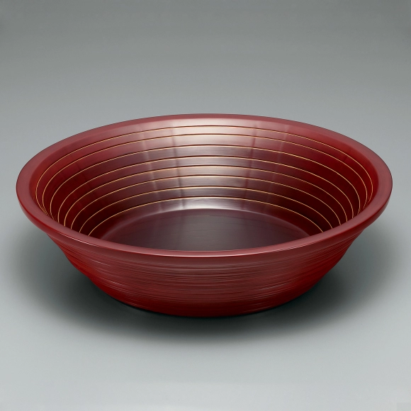 Food Vessel Made by Bending Work with Red Tamenuri and Gold Painting