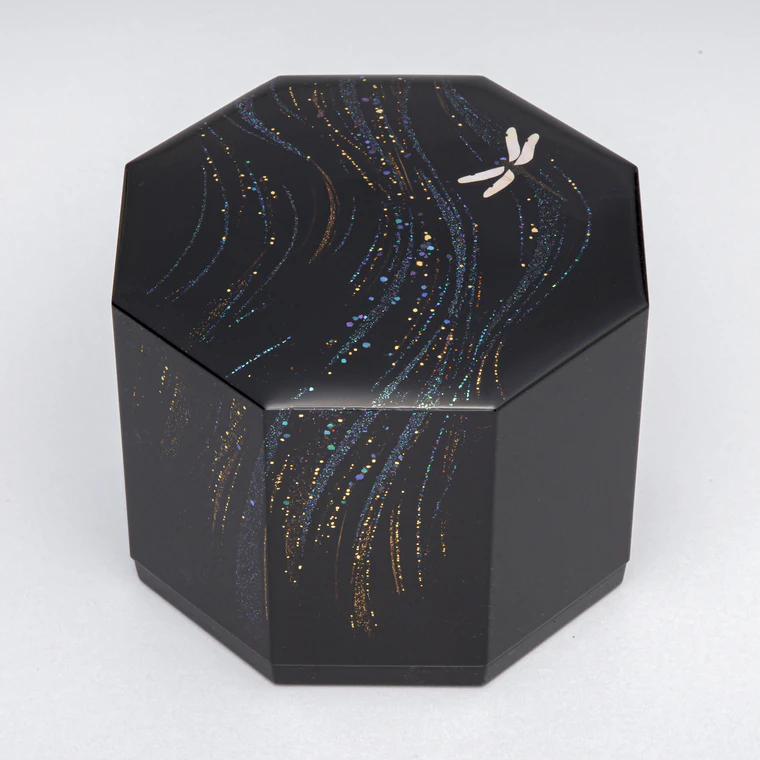 photo Octagonal Box with Design in Makie "Clear Stream"