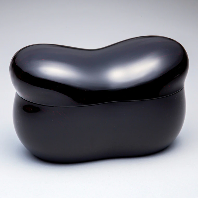 photo Kanshitsu Box with Tamenuri "Twin"