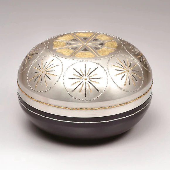 Covered Vessel with Inlay 