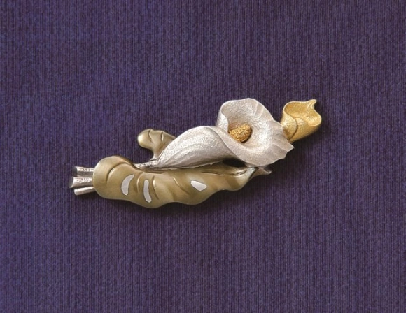 Metal Fitting in Shape of Calla