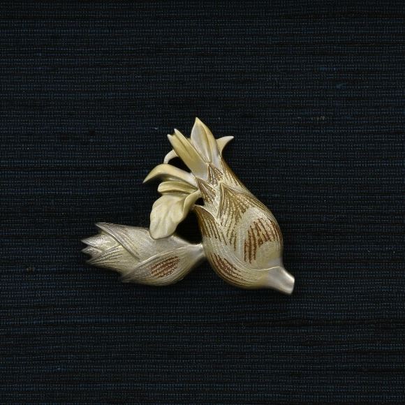 Obi Sash Clip in Shape of Japanese Ginger