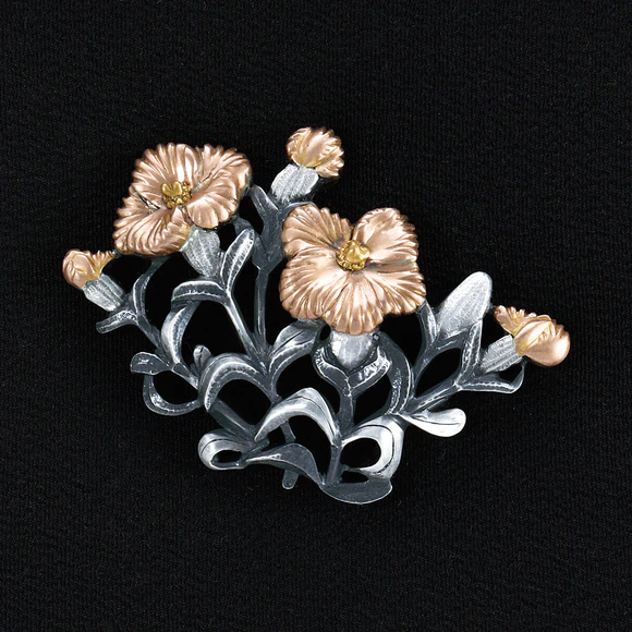 Metal Fitting in Shape of Dianthus