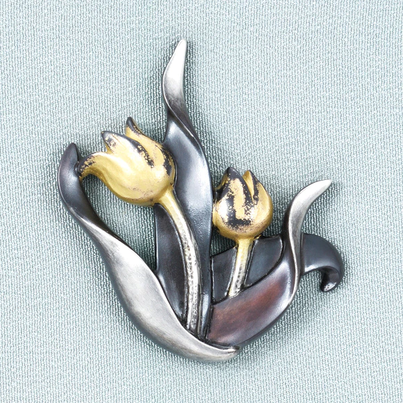 Brooch in Shape of Tulip