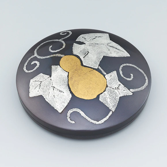 Covered Vessel with Inlay "Gourd"
