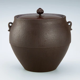 金工　亀倉蒲舟作　「月兎」　銅板鍛金打出し　新潟県出身　共箱入 金工 亀倉蒲舟作 「月兎」 銅板鍛金打出し 新潟県出身 共箱