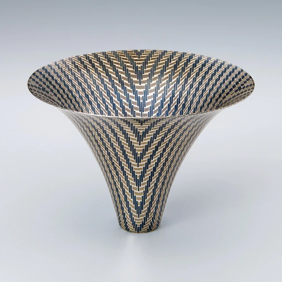 Vessel Made by Wire-Weaving Method "Smile Like a Blooming Flower 2023"
