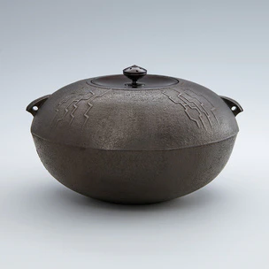 Octagonal Tea Ceremony Kettle with Geometric Design