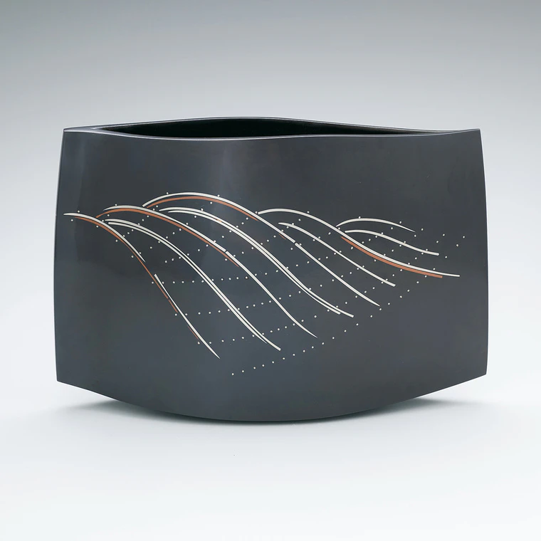 photo Copper Flower Vessel Cast in Igurumi Method "Gentle Waves"