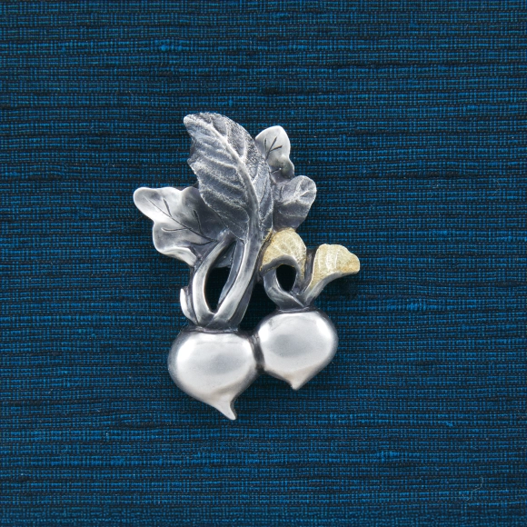 Metal Fitting in Shape of Turnip