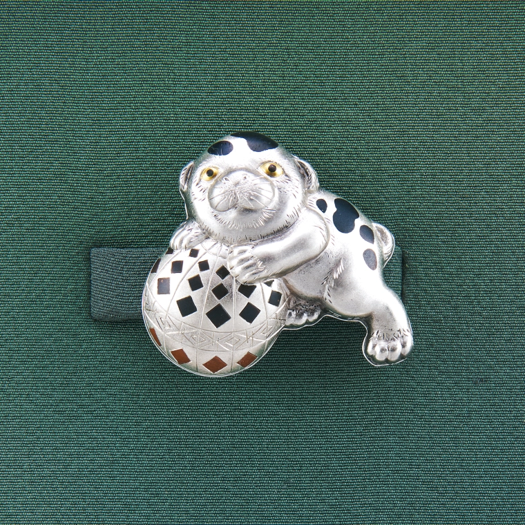 photo Metal Fitting in Shape of Puppy and Temari Ball