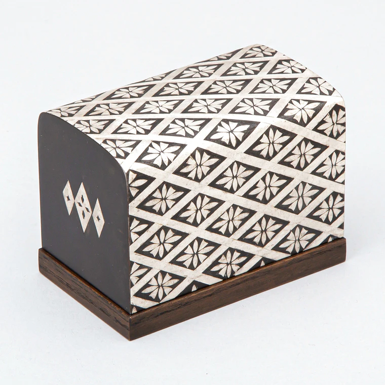 photo Iron Box with Flower Design in Damascene Inlay