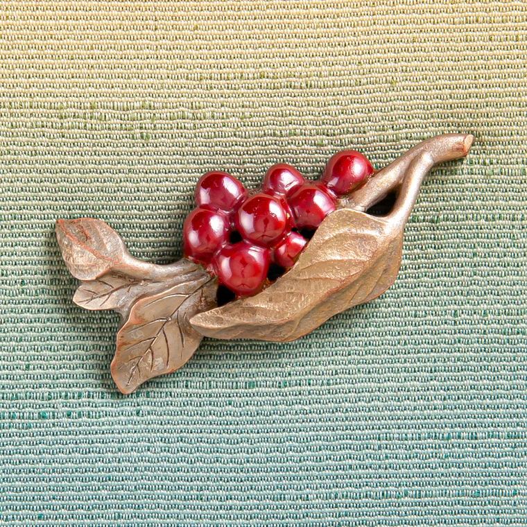 photo Metal Fitting in Shape of Red Berry Design