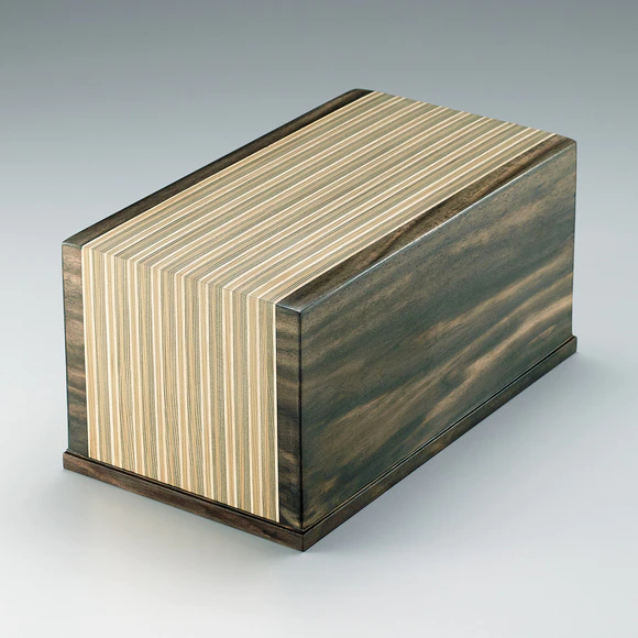 流行り の ブランド  Box of jindai cedar wood for tanzaku with marquetry 靴