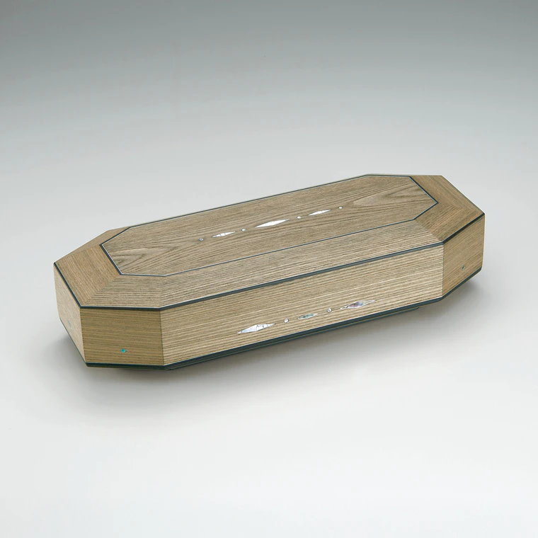 photo Eight-sided Box of Jindai Elm Wood with Inlay