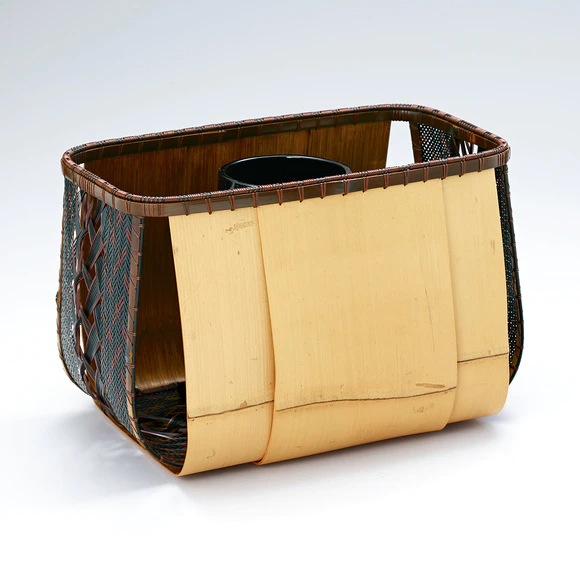 松本破風 作 『のし竹花入』 のし竹網代編茶籠(松本 破風)｜ギャラリージャパン