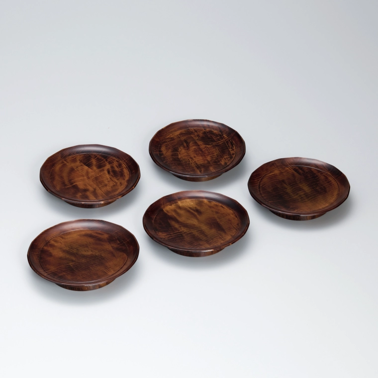 photo Footed Serving Plates of Japanese Cypress Wood Finished in Wiped Urushi