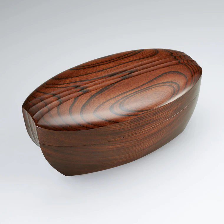 photo Boat-shaped Box of Zelkova Wood Finished in Wiped Urushi
