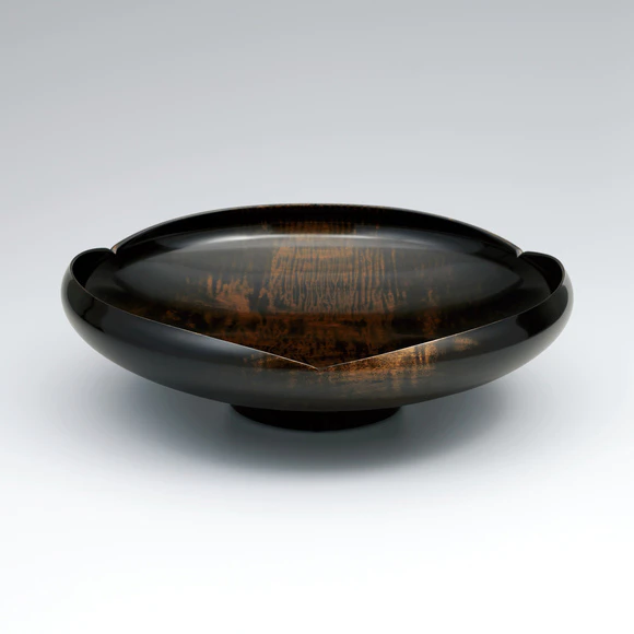Vessel of horse chestnut wood