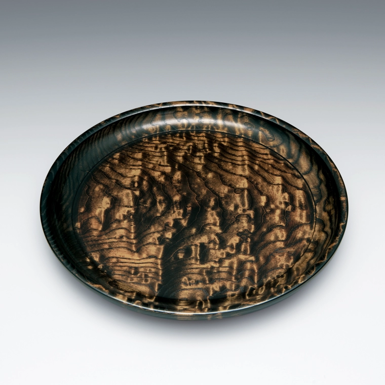 photo Tray of Chinese Ash Wood Finished in Wiped Urushi